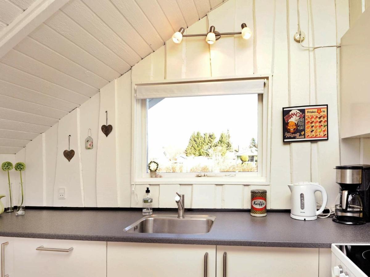 8 Person Holiday Home In Hejls 部屋 写真