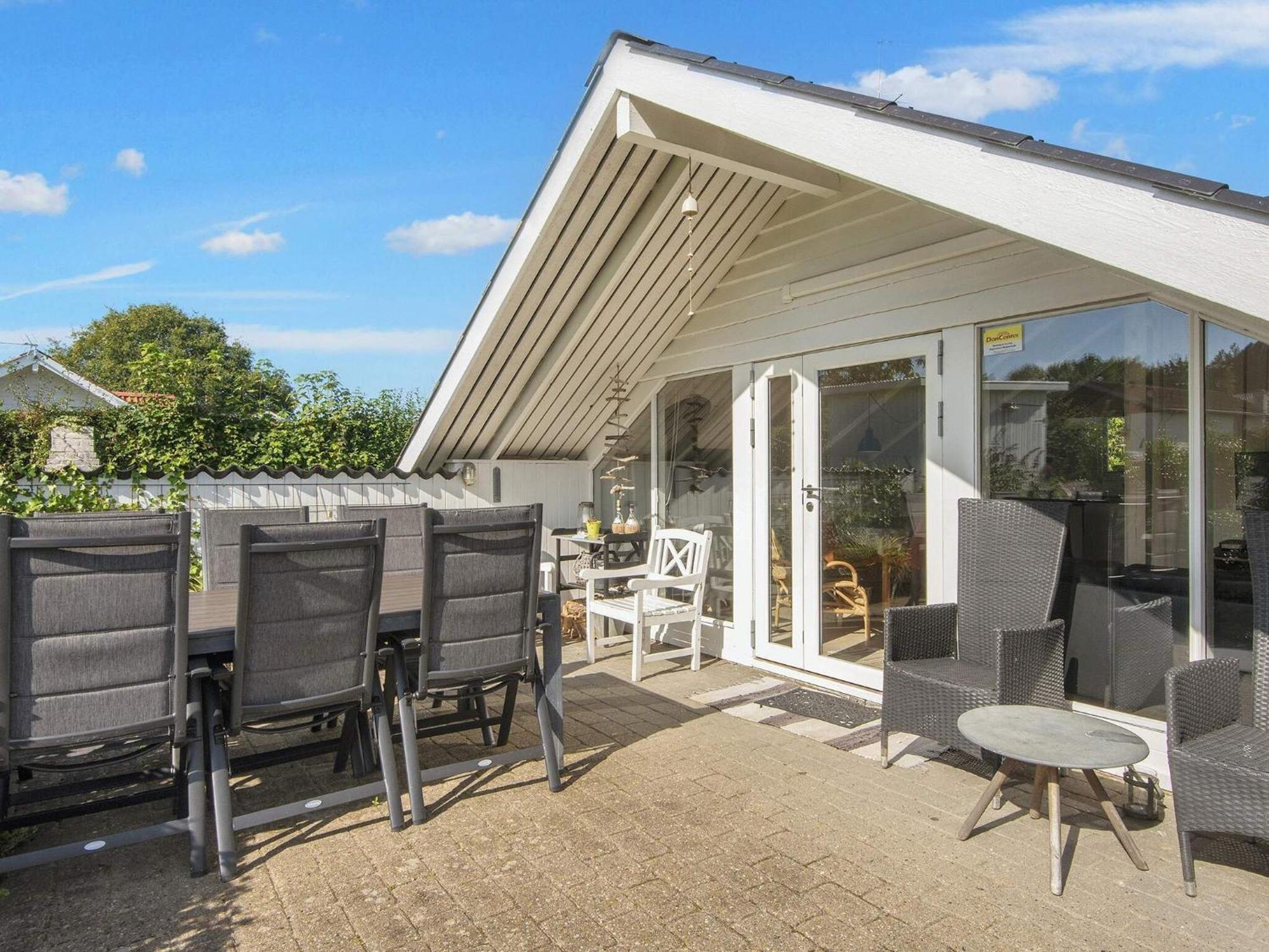 8 Person Holiday Home In Hejls エクステリア 写真